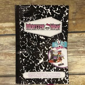 MONSTER HIGH: Mega Bloks Study Howl DJ